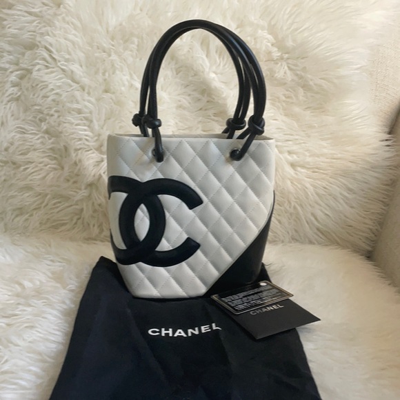 CHANEL Handbags - Chanel Ligne Cambon Tote